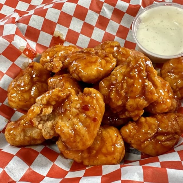 1 Pound Boneless Wings.
